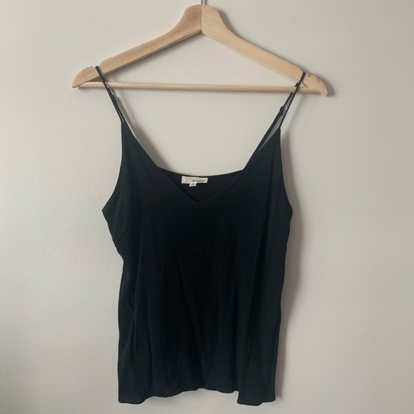 Black Aritzia Wilfred Free Tank, Size XS - Picture 2 of 7